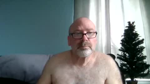 Snapshot of cruising_guy chatting on May 2026 12:24:01 PM fun guy online show from May 2026 12:24:01 PM