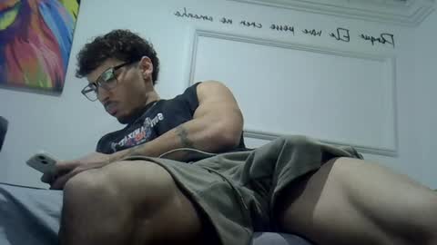 cruzgg_ online show from June 2026 12:50:01 AM