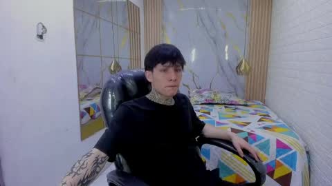 cry_thereal online show from August 2026 12:09:01 AM