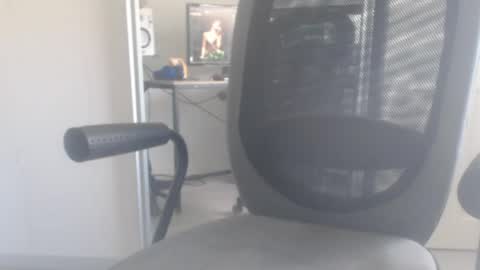 Snapshot of cryokore3 chatting on April 2026 09:55:01 AM Cryokore online show from April 2026 09:55:01 AM