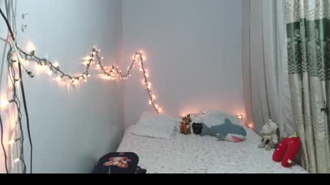 Snapshot of crystal_1991 chatting on December 2025 02:17:02 AM CRYSTAL 1991 online show from December 2025 02:17:02 AM