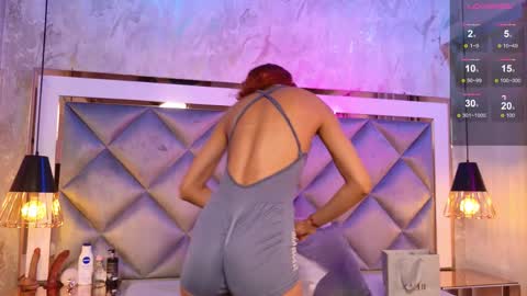 crystal_gilton online show from December 2025 07:07:02 PM