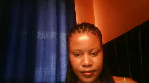 Snapshot of crystal_lisa chatting on October 2025 08:15:01 AM lisa online show from October 2025 08:15:01 AM