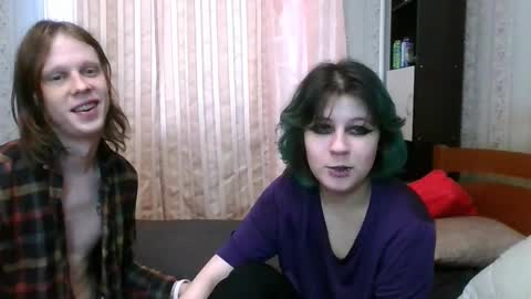 Snapshot of crystal_porn_love chatting on February 2025 10:10:02 AM Crystal and Marcl online show from February 2025 10:10:02 AM