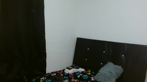 Crystal Blaze online show from February 2025 11:44:02 PM