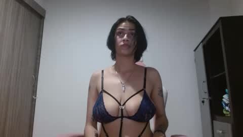 Crystal Blaze online show from September 2025 01:28:01 AM