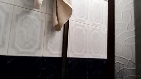 Crystal Blaze online show from November 2025 06:46:02 PM