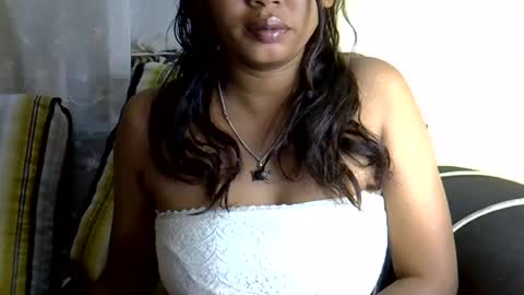Snapshot of crystalbellax chatting on June 2026 06:38:01 AM crystalbellax online show from June 2026 06:38:01 AM