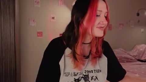 Grace online show from September 2025 07:48:02 PM