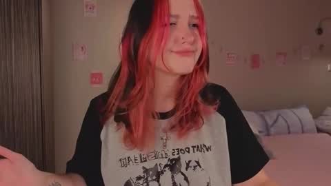 Grace online show from September 2025 08:00:02 PM