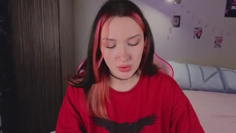 Grace online show from November 2025 08:57:01 PM