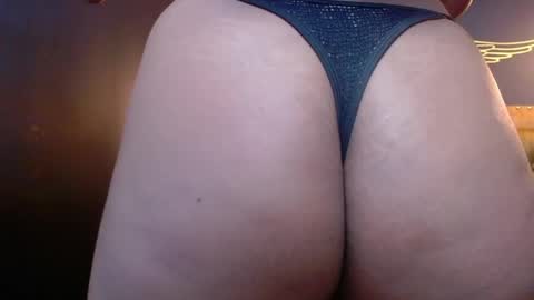 Crystal online show from December 2024 11:42:02 PM