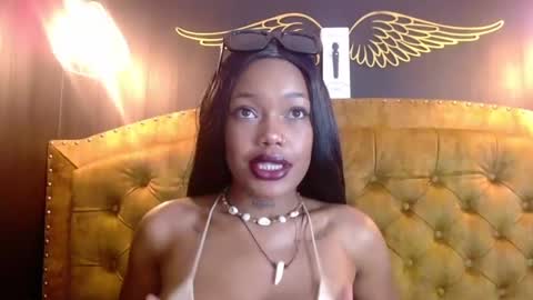 Crystal online show from March 2025 08:25:01 PM