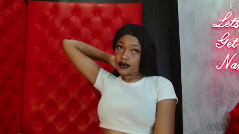 Snapshot of crystalbrooke3x chatting on November 2025 09:31:01 PM Crystal online show from November 2025 09:31:01 PM