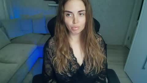 crystalemily online show from July 2026 07:16:01 PM