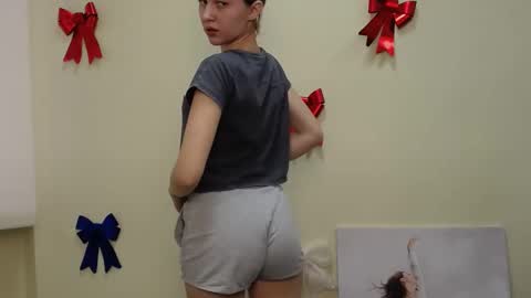 Stella online show from February 2025 10:46:01 AM