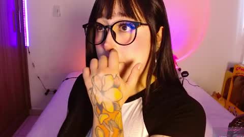 Olivia  online show from March 2026 01:11:02 PM