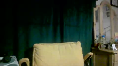 Herekittykitty69 online show from March 2026 01:48:02 PM