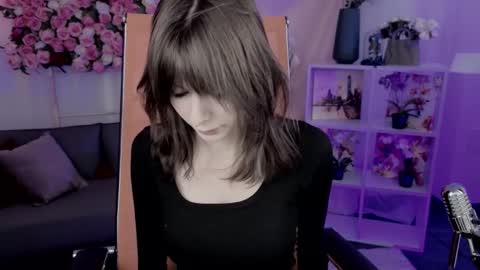 crystallbloom online show from February 2026 01:08:02 PM