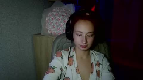 Snapshot of crystallkris chatting on December 2024 11:28:02 PM Kristina online show from December 2024 11:28:02 PM
