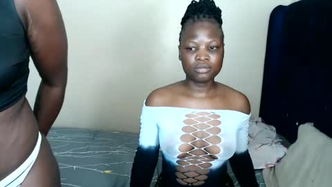 crystalxebony online show from November 2025 08:13:02 AM