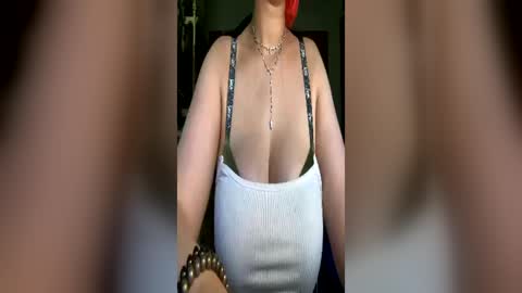 crystalyn777 online show from June 2026 12:32:02 AM