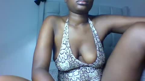 Snapshot of ctrl_cheeks chatting on March 2025 03:05:02 AM ctrl_cheeks online show from March 2025 03:05:02 AM
