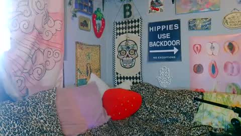     online show from October 2025 01:58:02 AM