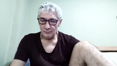 BIG UNCUT HARD COCK online show from November 2025 01:17:01 AM