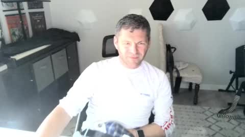 cuck_uu online show from October 2025 05:11:01 PM