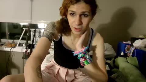 cuddleavenue online show from October 2025 01:08:02 AM