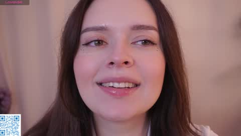 Snapshot of cuddlebyyou chatting on October 2025 04:14:02 PM Ellie online show from October 2025 04:14:02 PM