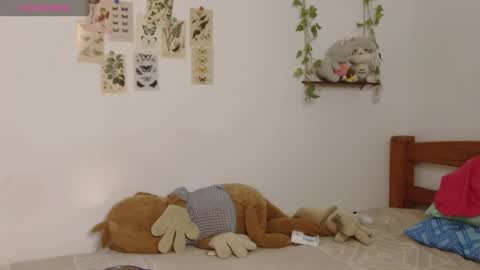 Snapshot of cuddly_twinkie chatting on June 2026 06:48:01 AM Cuddly online show from June 2026 06:48:01 AM