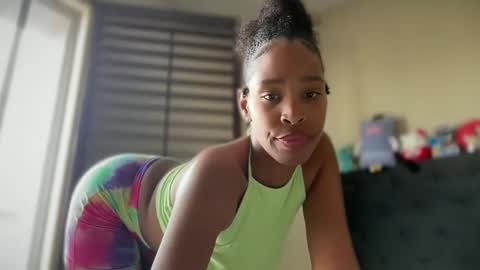 cum2charmxx online show from April 2026 10:01:02 PM