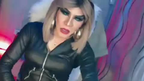 CUMMELA SLUTI online show from June 2026 05:21:02 PM
