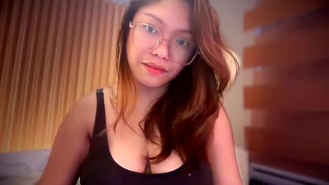 im KIM new girl to spoil online show from April 2026 03:31:02 AM