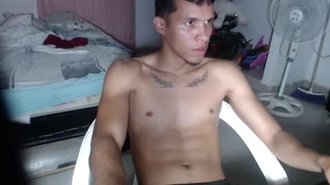 Snapshot of cum_show_4u chatting on October 2025 10:12:02 PM cum_show_4u online show from October 2025 10:12:02 PM