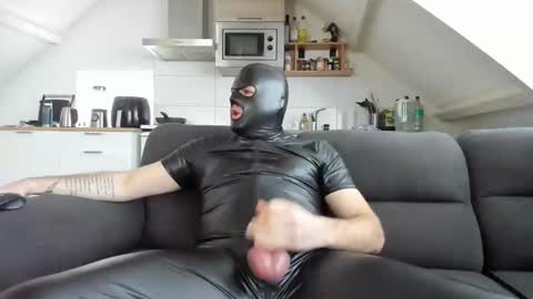 Snapshot of cumeatingboy88 chatting on February 2025 11:21:01 AM MaskedMasturbator online show from February 2025 11:21:01 AM
