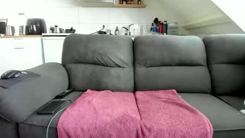 Snapshot of cumeatingboy88 chatting on September 2025 12:48:01 PM MaskedMasturbator online show from September 2025 12:48:01 PM