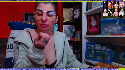 cuminmenowbby online show from April 2026 06:08:02 PM