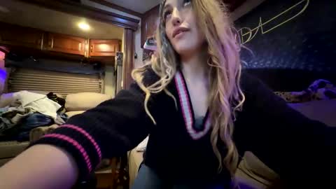 SOCKSSTAYON online show from January 2026 12:35:01 AM