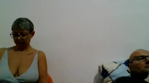 couple online show from December 2024 08:28:02 PM
