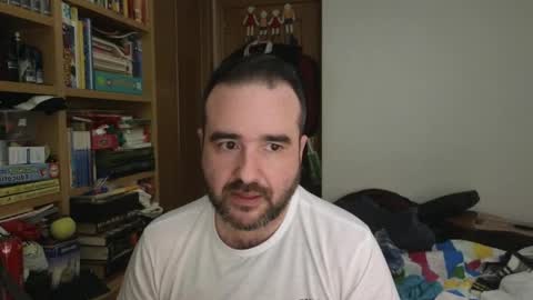 curiosillo1983 online show from April 2026 08:51:01 PM