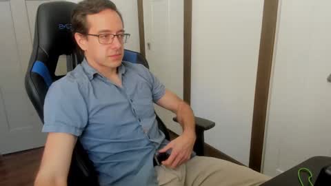 Snapshot of curious_10 chatting on November 2025 02:43:02 PM curious_10 online show from November 2025 02:43:02 PM