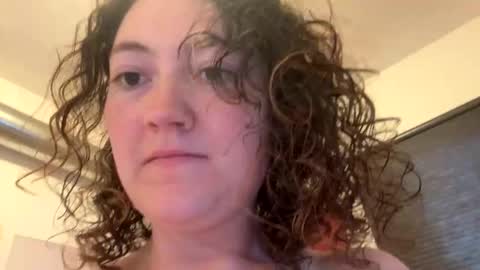 Snapshot of curliegirlee chatting on June 2026 12:43:02 AM curliegirlee online show from June 2026 12:43:02 AM