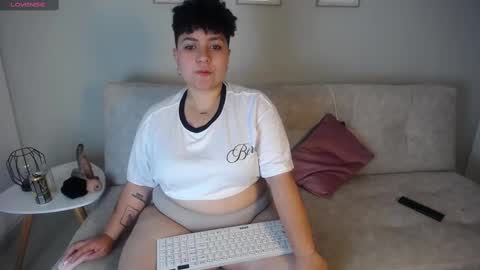 Bruna  online show from September 2025 02:27:01 AM