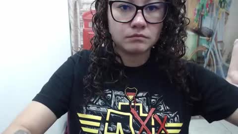 Vannesa online show from November 2025 08:29:01 PM