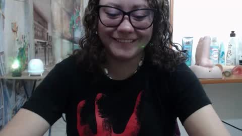 Vannesa online show from March 2026 05:09:02 PM