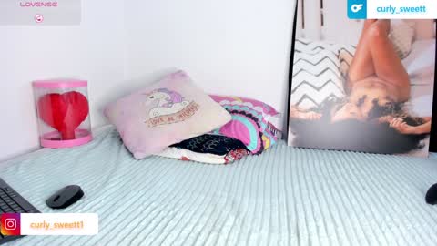 Curly  -  OF- CURLY SWEETT online show from December 2024 02:33:01 PM