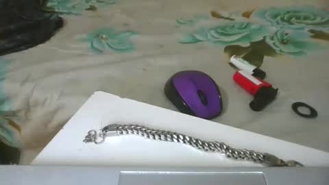 curvey_brown_girl online show from May 2026 01:00:02 AM